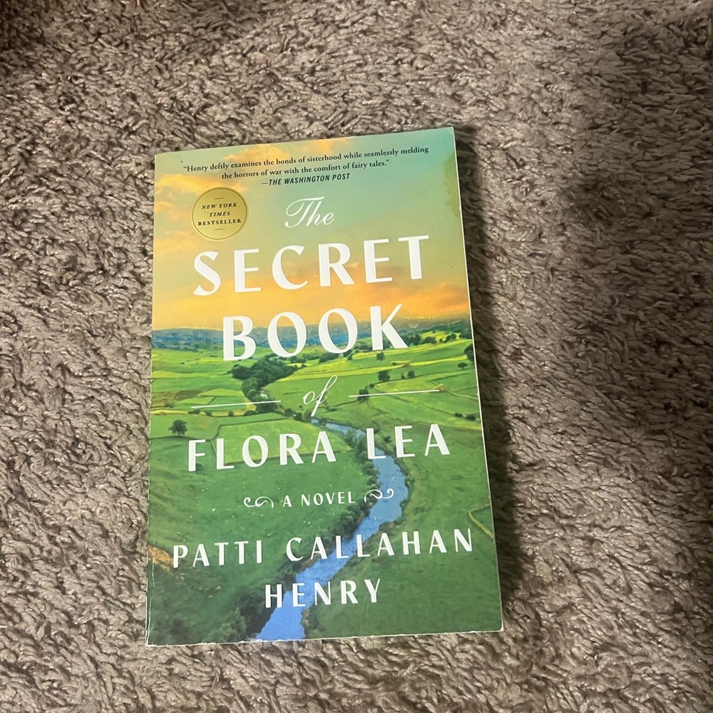 Book- The Secret Book of Flora Lea by Patti Callahan Henry